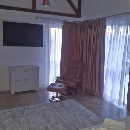 Casa Damian Drobeta
