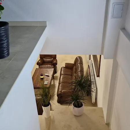 Casa Damian Drobeta Aparthotel 3*