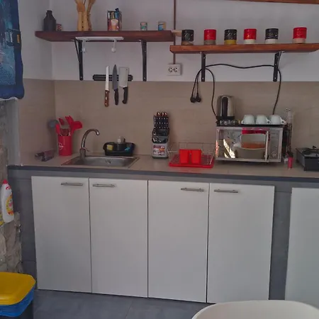 Casa Damian Drobeta